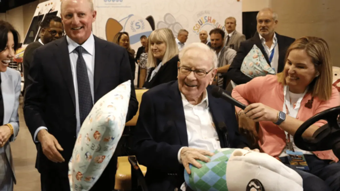 Greg Abel - left, Warren Buffett - center. Source: CNBC